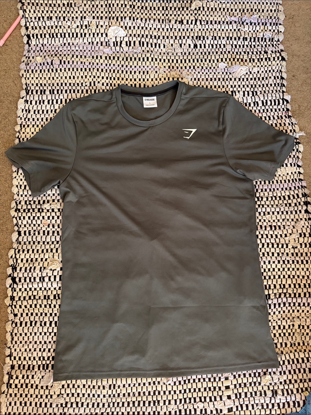 Men’s Gymshark Athletic Shirt
